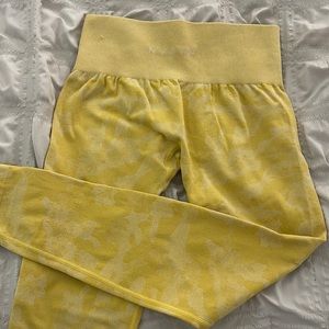 NVGTN Yellow Camo Gym Leggings